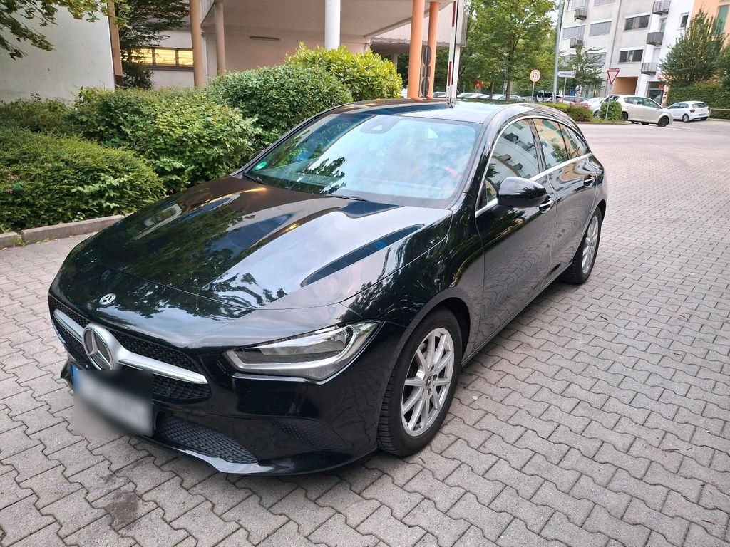 Image of Mercedes-Benz CLA 200