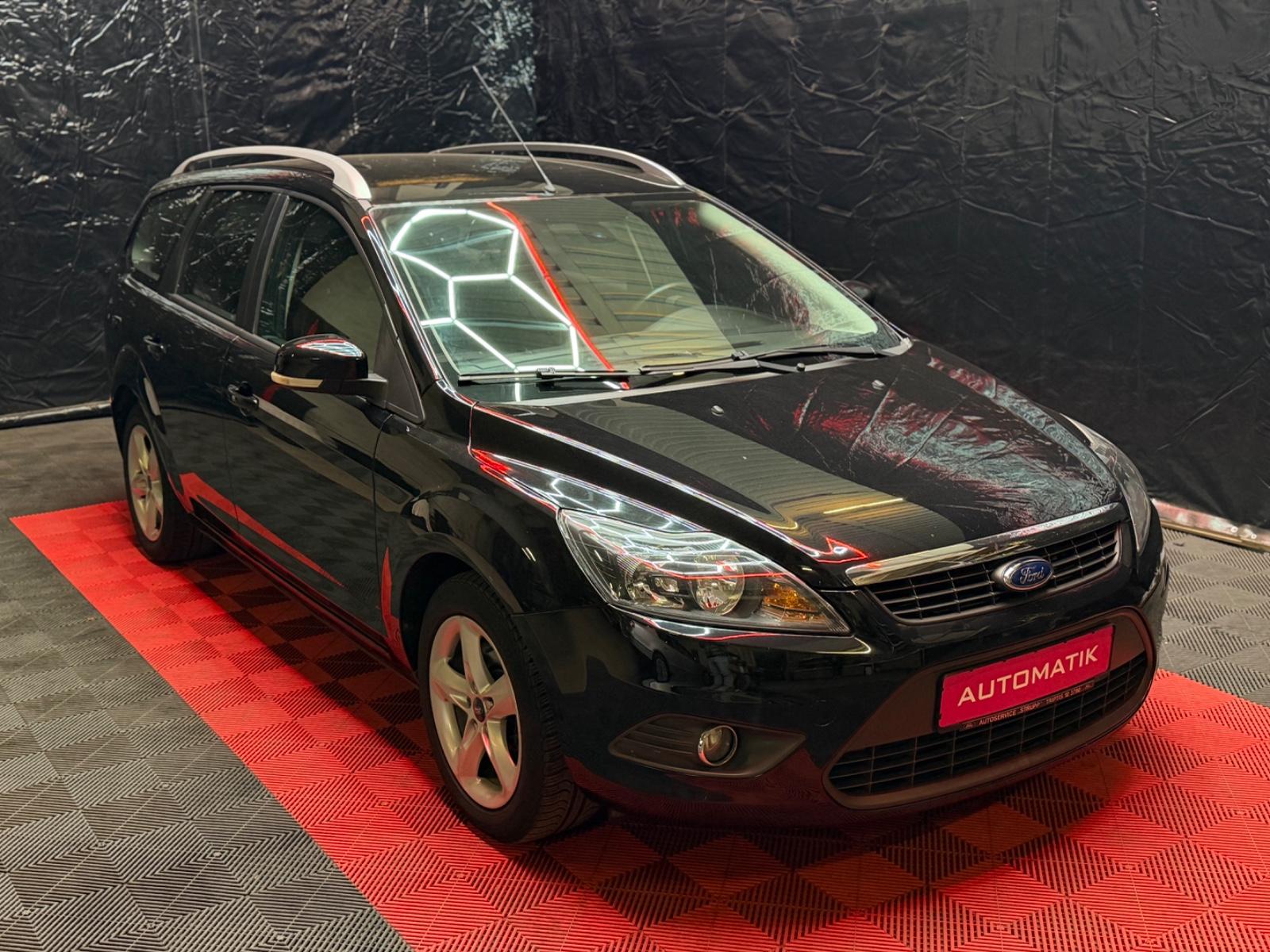 Ford Focus 2010 — photo 9