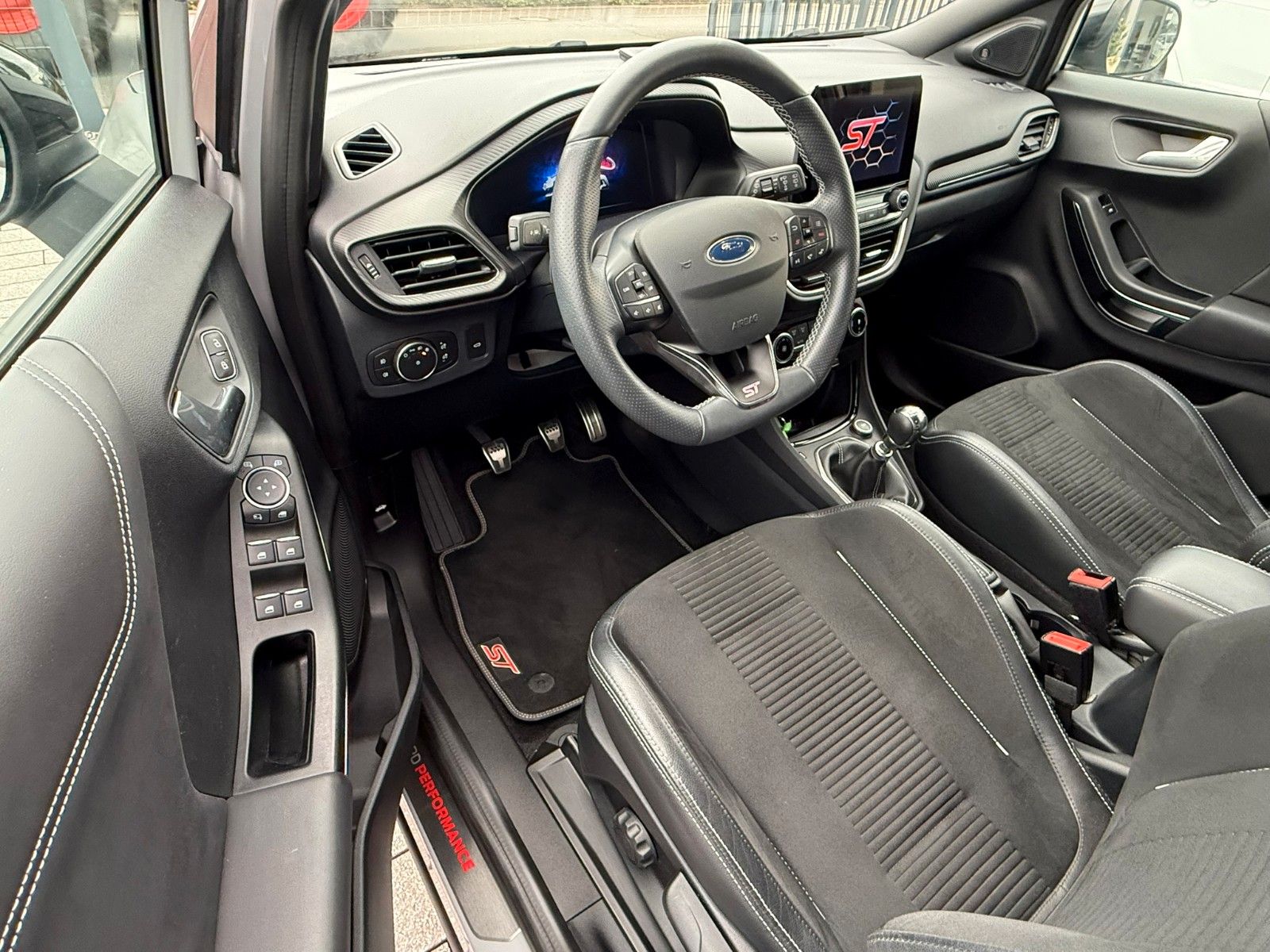 Fahrzeugabbildung Ford Puma ST X  Performance-Paket,Navi,Sitzh.,Kamera