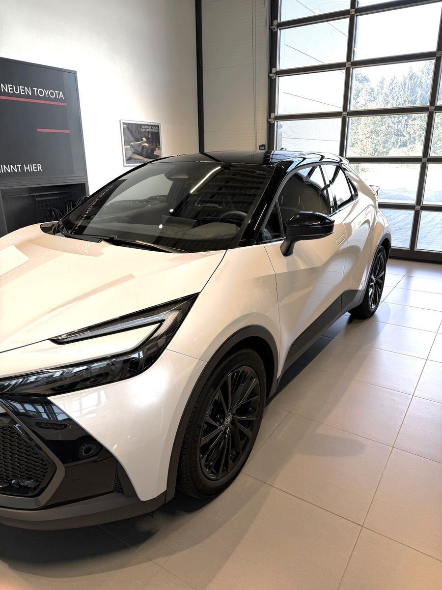 Toyota C-HR Hybrid AWD GR Sport foto 2