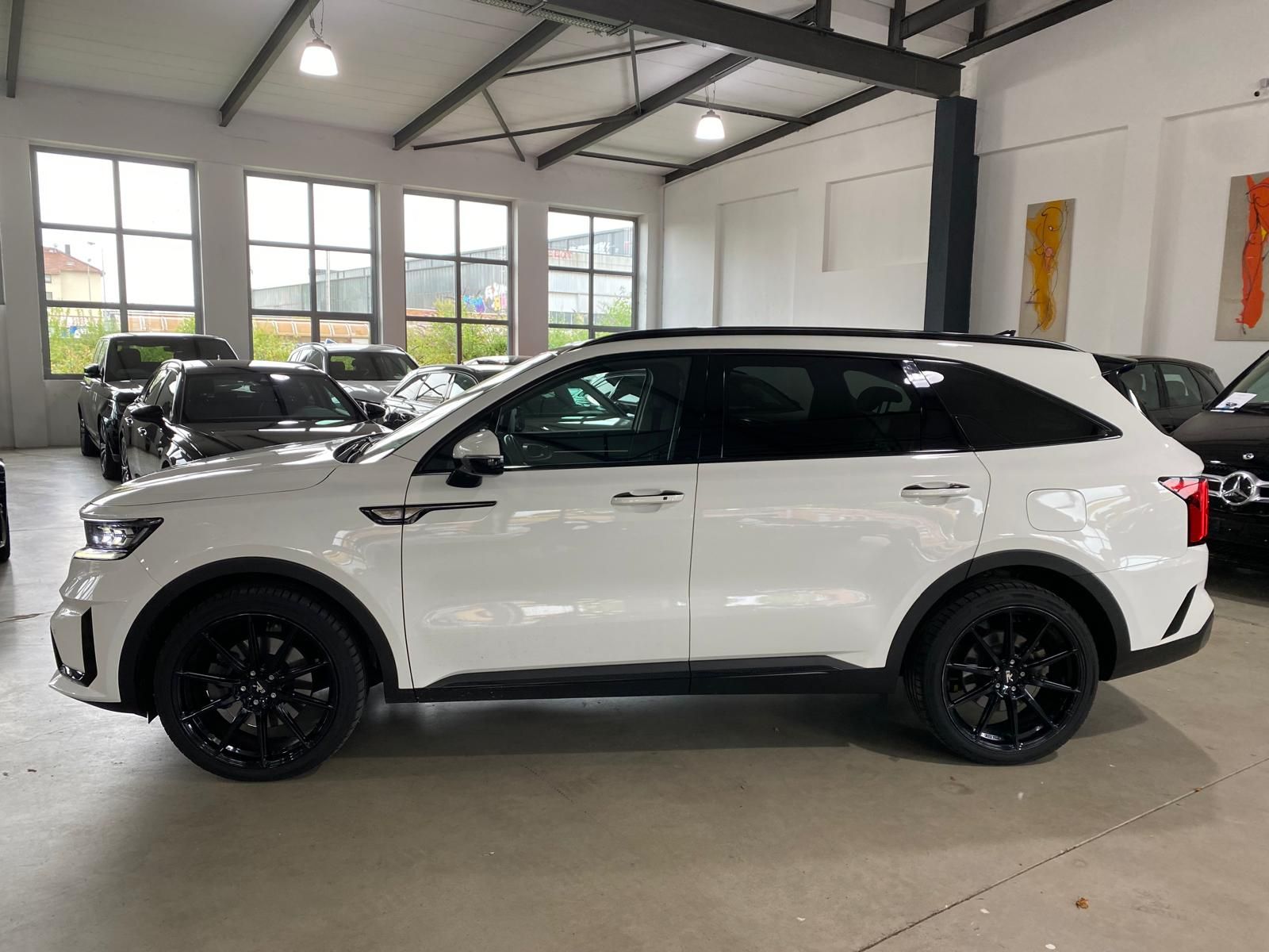 Fahrzeugabbildung Kia Sorento 2.2 CRDi Spirit 2WD/Navi/LED/1.Hd/U-Frei