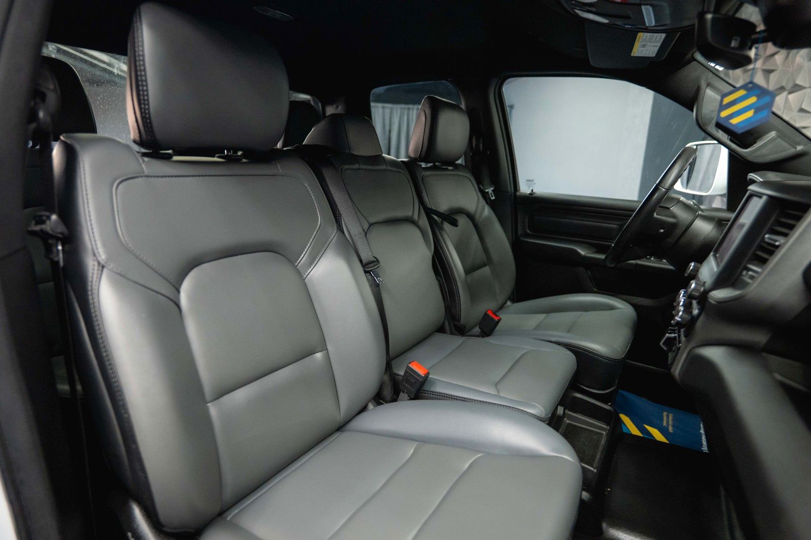 Fahrzeugabbildung Dodge RAM 5.7 V8 HEMI 4x4 OFFROAD LONGBED Limited 19%