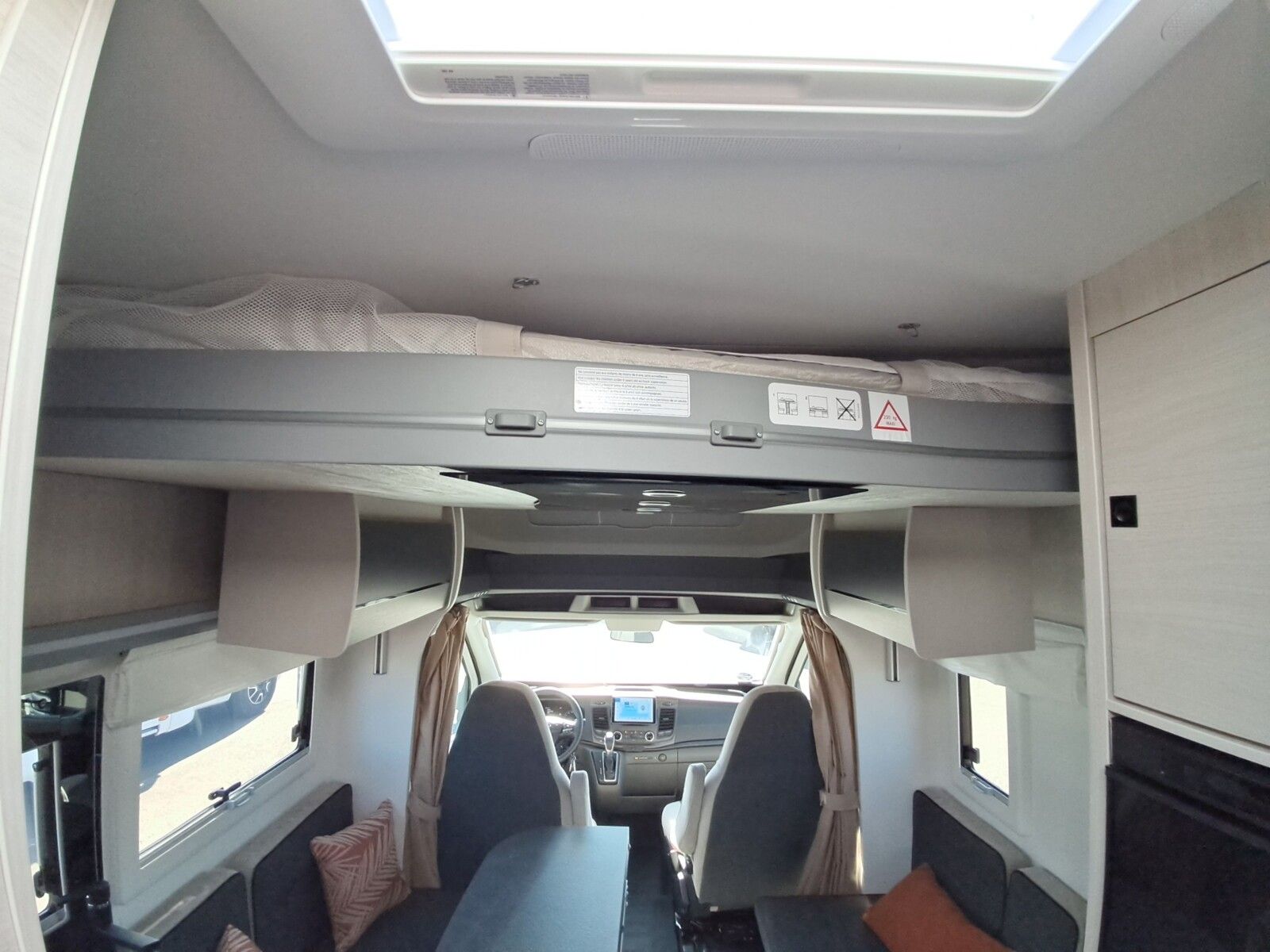 Fahrzeugabbildung Chausson Teilintegriert 777 Titanium Ultimate Arctic,Con.