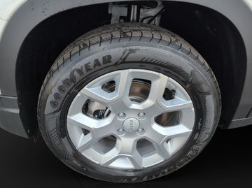 Jeep Avenger 1.2 Altitude LED+ACC+PDC+SpurH+AUT