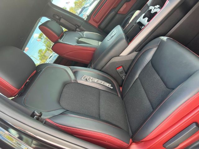 Dodge RAM Rebel 1500 4x4 Crew Cab unfallfrei