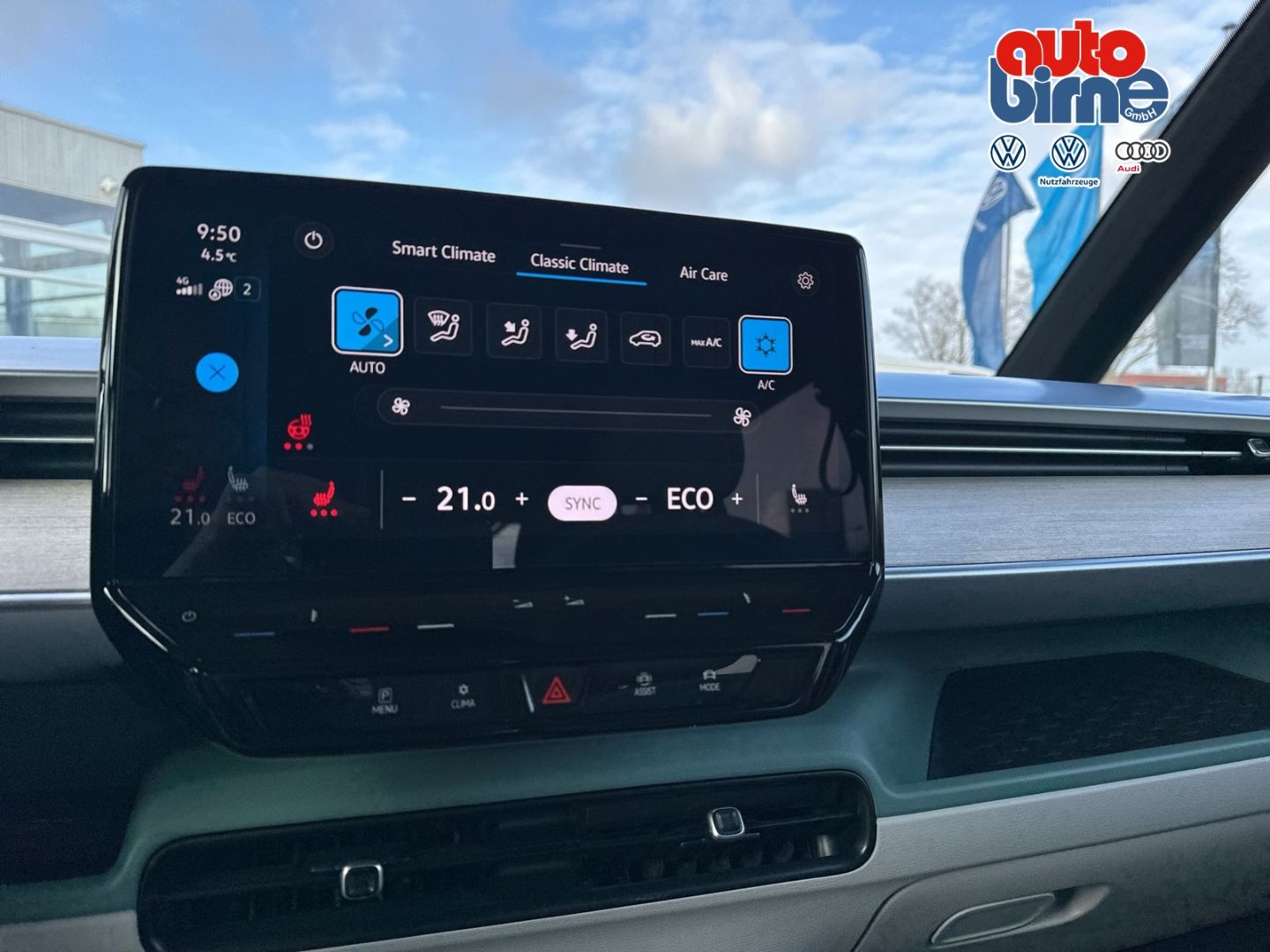 ID. Buzz Pro 150KW AHK Navi Memory Sitze 360 Kam