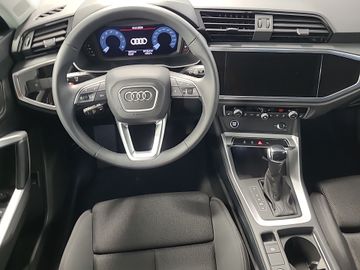 Audi Q3 - 10