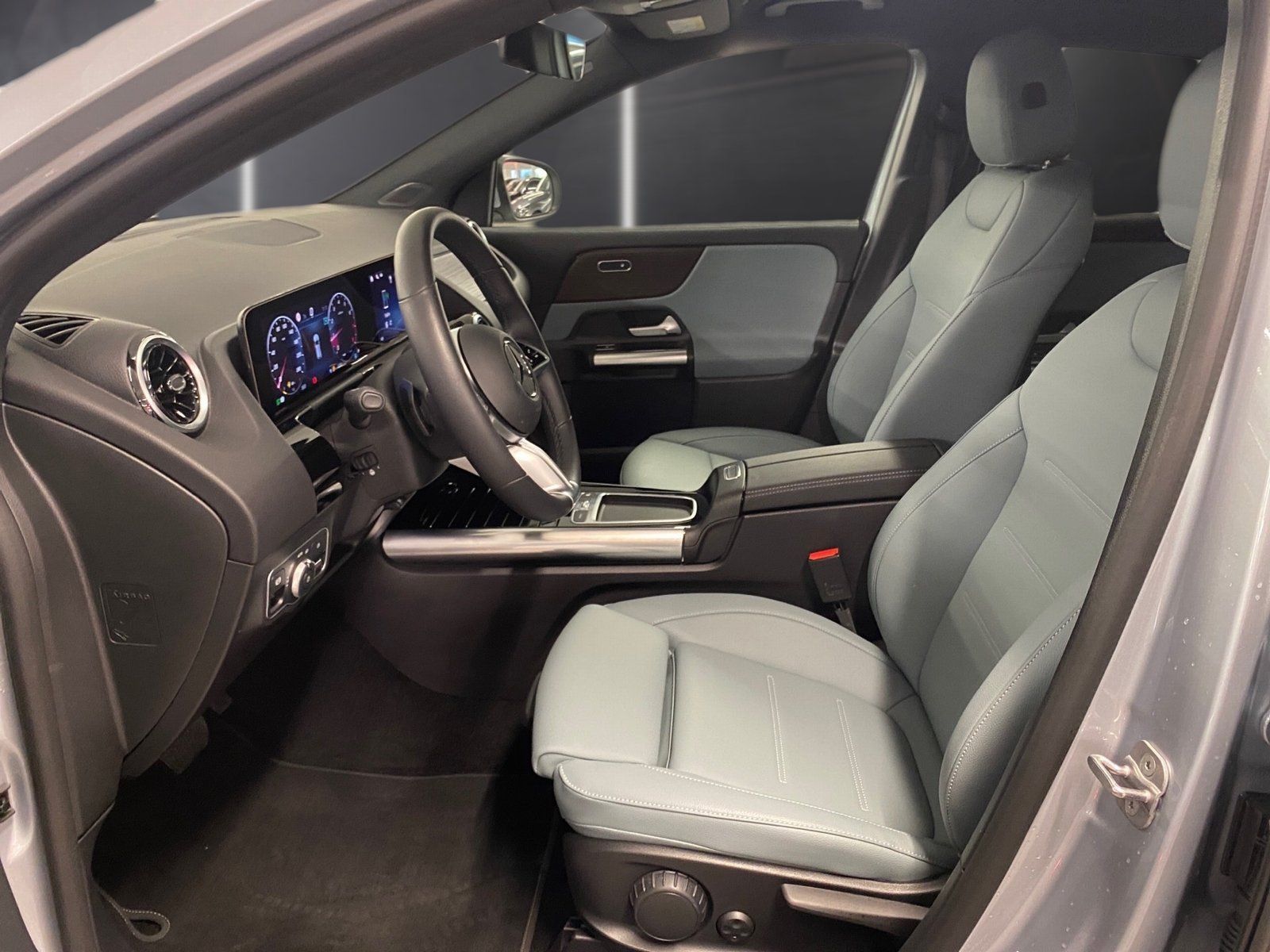 Fahrzeugabbildung Mercedes-Benz GLA 180 Progressive*Kamera*LED*Sportsitz*CarPlay