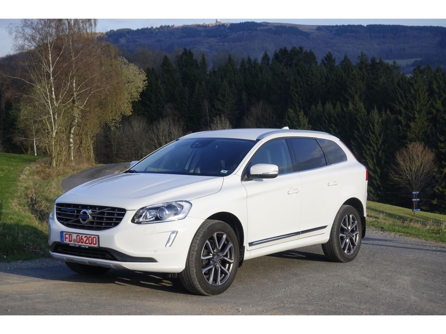 Volvo XC60 D5 AWD Summum/Blis/Tempomat/Driver-Alert/Ki