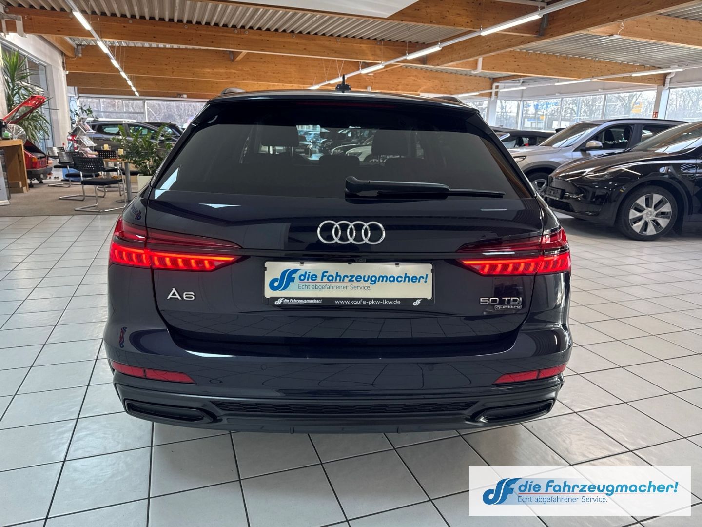 Fahrzeugabbildung Audi A6 Avant 50 TDI quattro sport S-Line Luftfederun