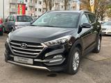Hyundai Tucson blue Intro Edition 2WD