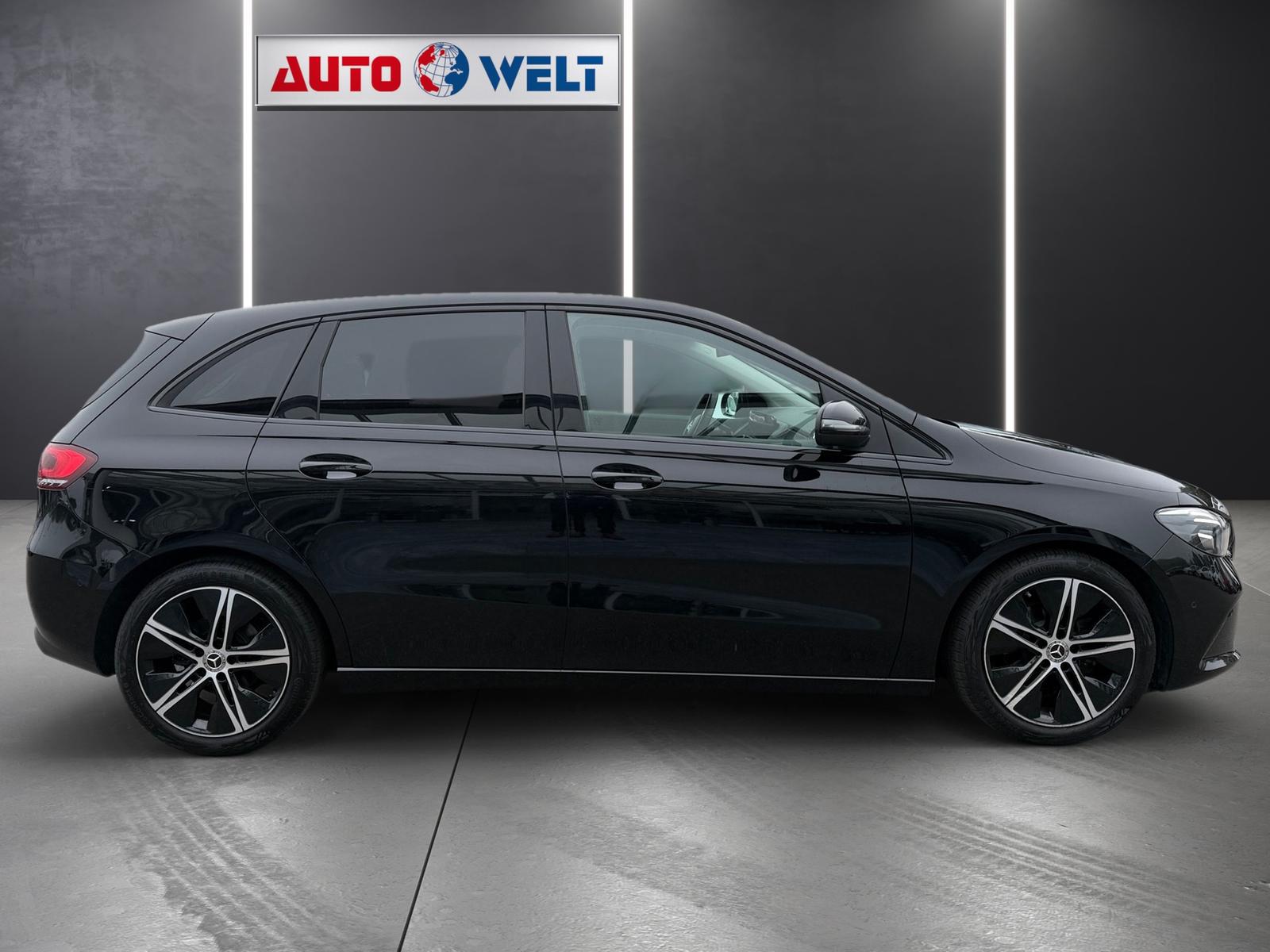 Mercedes-Benz B180 Automatik LED Navi Tempomat Sitzheizung DAB