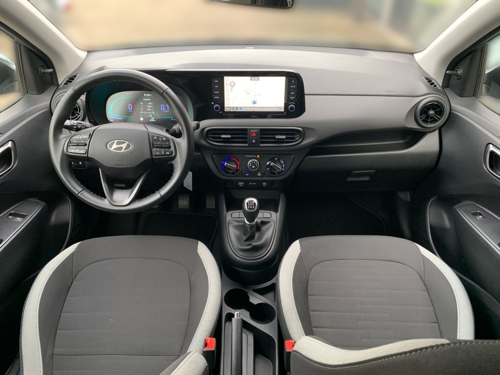 Fahrzeugabbildung Hyundai i10 1.0 Select Navi Kamera