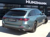 Mercedes-Benz E 300 de 4MATIC T-Modell AMG Night Panorama AHK - gebrauchte Mercedes-Benz E 300 aus dem Jahr 2025