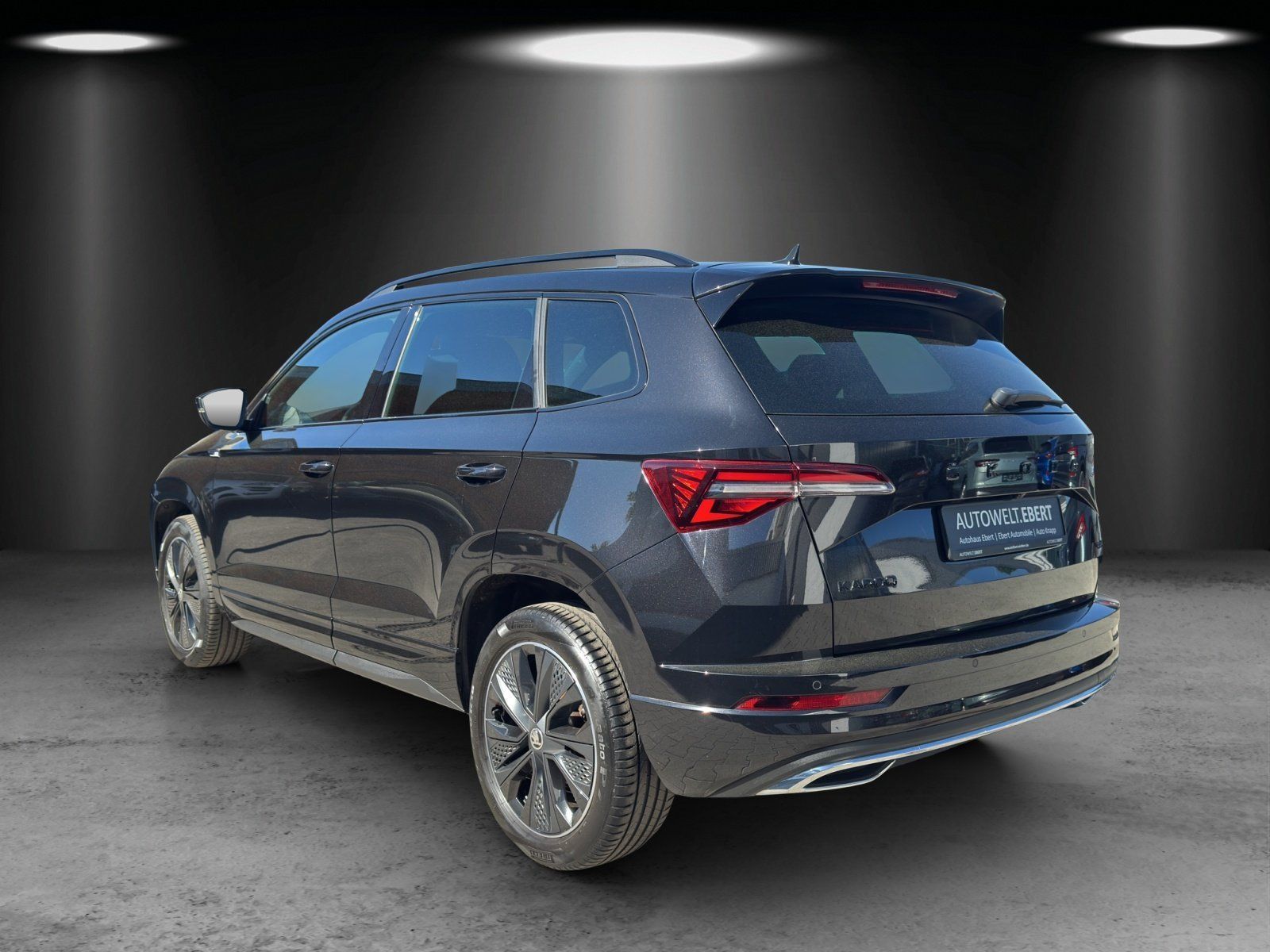 Fahrzeugabbildung SKODA Karoq 2.0 TDI Sportline 4x4/PANO/AHK/KAMERA/ACC/
