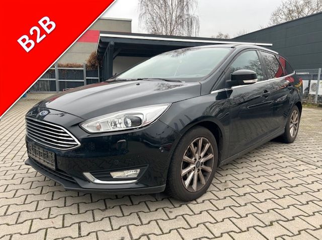 Ford Focus Turnier Titanium*MOTORSCHADEN/Xenon*