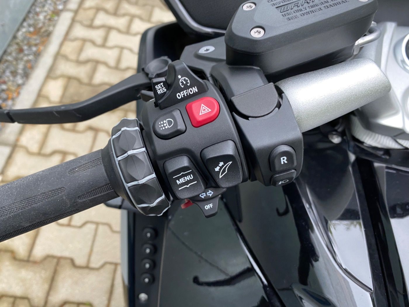 Fahrzeugabbildung BMW K 1600 GT Komfort-Paket, Touren-Paket, Bodenbele