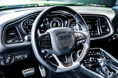 DODGE Challenger SRT 6.4l V8 - Unfallfrei - DE Modell