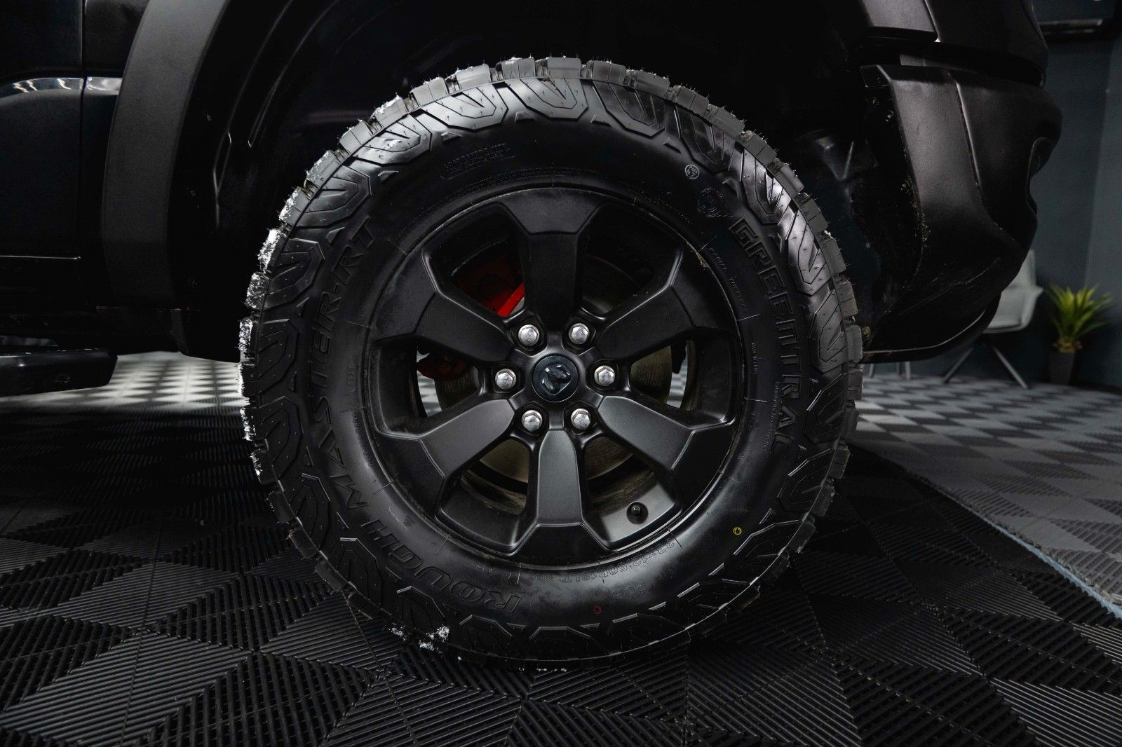 Fahrzeugabbildung Dodge RAM 5.7 V8 HEMI 4x4 REBEL OFFROAD Night AxleLock