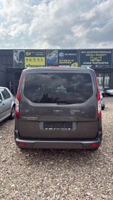 Ford Tourneo Connect 1.5 EcoBlue 88kW Auto Titani... - Ford Tourneo Connect: 1.8