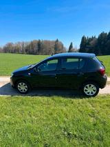 Dacia Sandero - TÜV neu - Erste Hand - Dacia Sandero Gebrauchtwagen in München