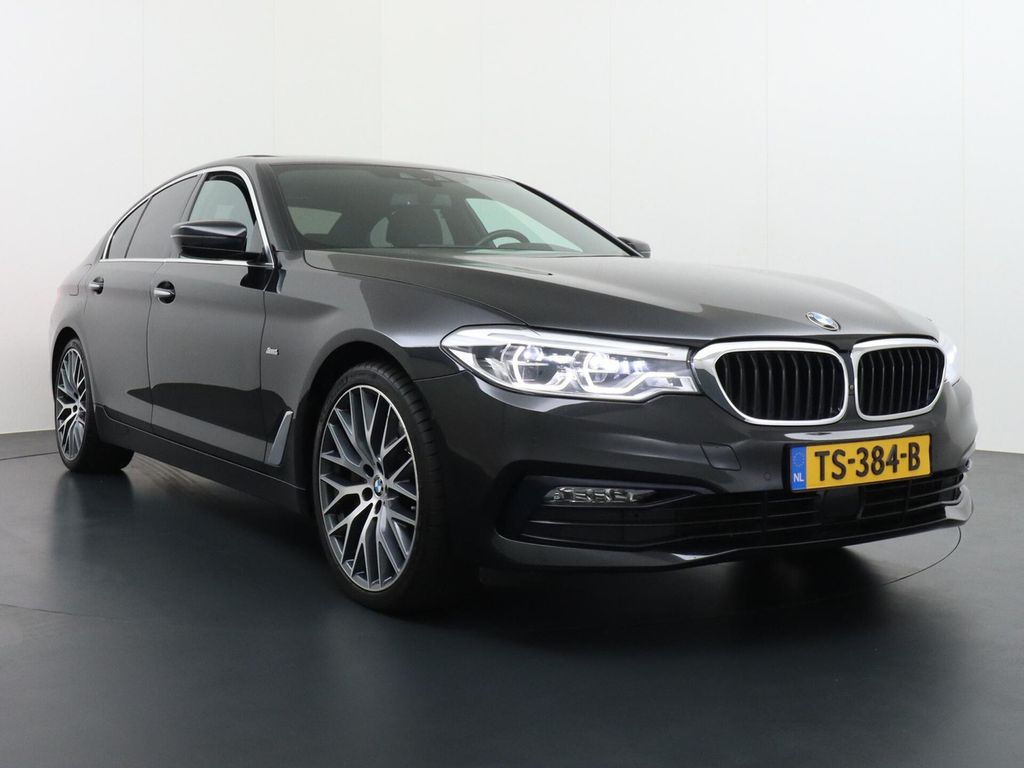 BMW 540 5-serie 540i xDrive High Executive Schiebeda