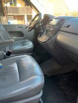 Volkswagen VW Bus T 5 Multivan Allradantrieb - Volkswagen T5 Multivan in Freiburg