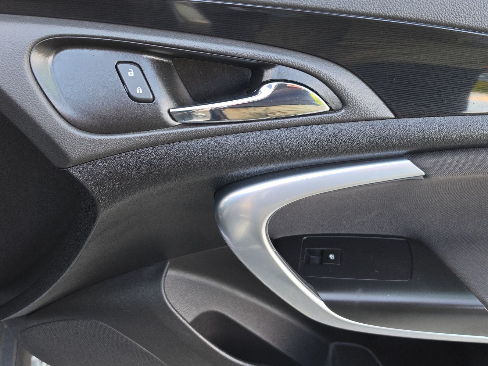 Fahrzeugabbildung Opel Insignia A Sports Tourer Innovation Automatik