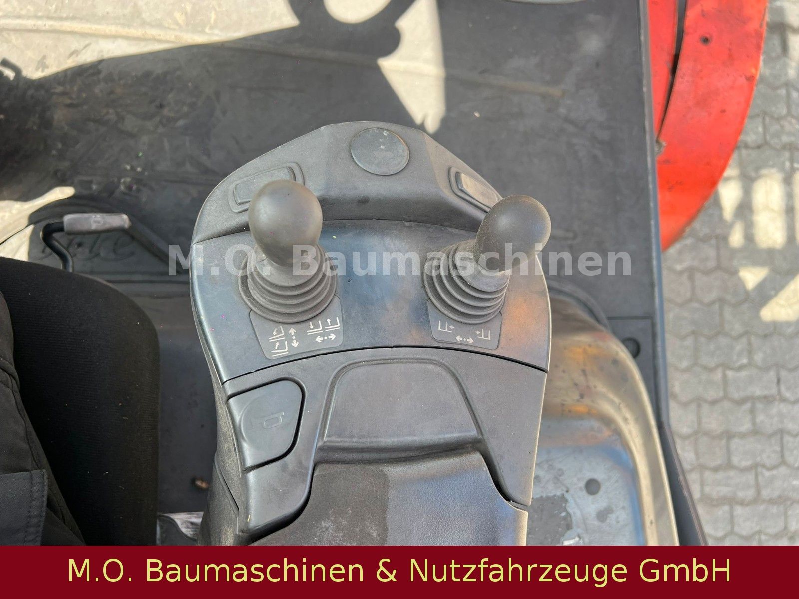 Fahrzeugabbildung Linde H 80D-02