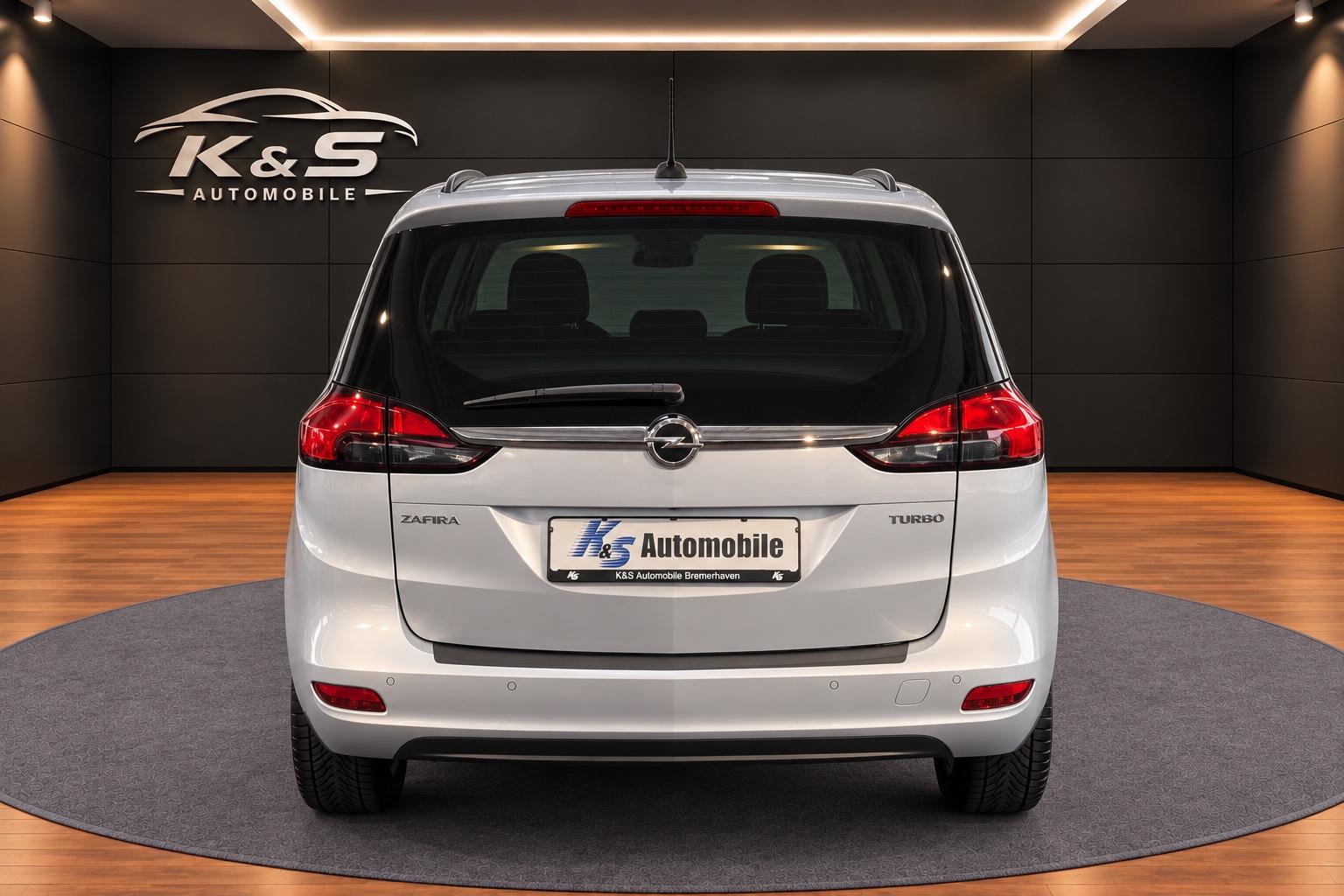 Opel Zafira C 140PS*7SITZER*AHK*PDC*SZH&LHZ*TEMPO*