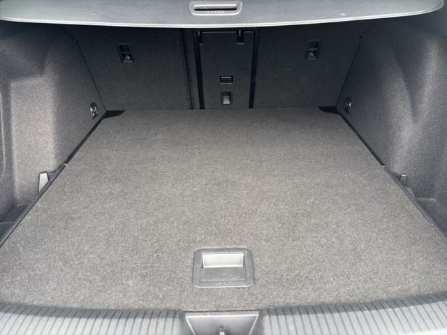 Golf VIII Mildhybrid EU6d R-Line 1.5 eTSI 96KW D