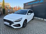 Hyundai i30 cw Edition CRDI - Hyundai i30: Cw Crdi