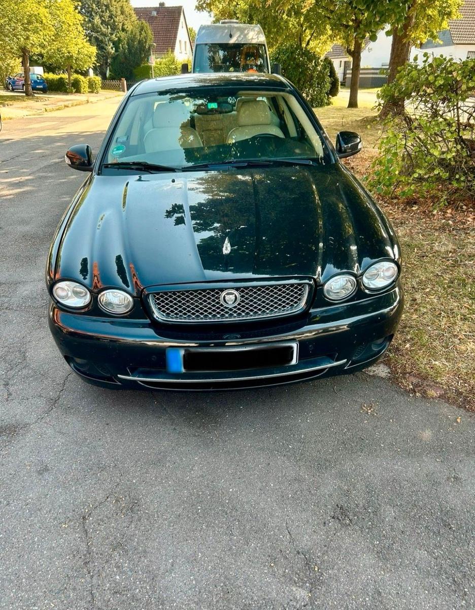 Jaguar X-Type
