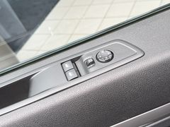 PEUGEOT Traveller 2.0 Allure L3*LED*Standh.*AHK*7-Sitzer