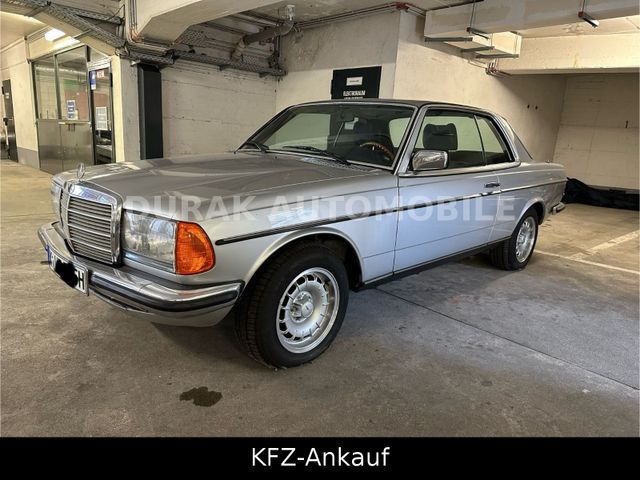 Mercedes-Benz CE 280 Coupe , W123 , SEHR SAUBER , H-ZULASSUNG