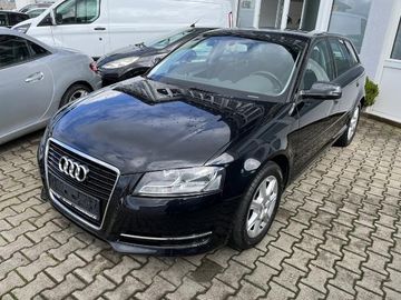 Fotografie Audi A3 Sportback 1.2 TFSI Ambiente - SHZ - PDC hi