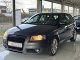 Audi A3 2.0 TDI S line Sportpaket plus/NAVI PLUS/... - Audi A3 aus 2006 mit Diesel-Antrieb
