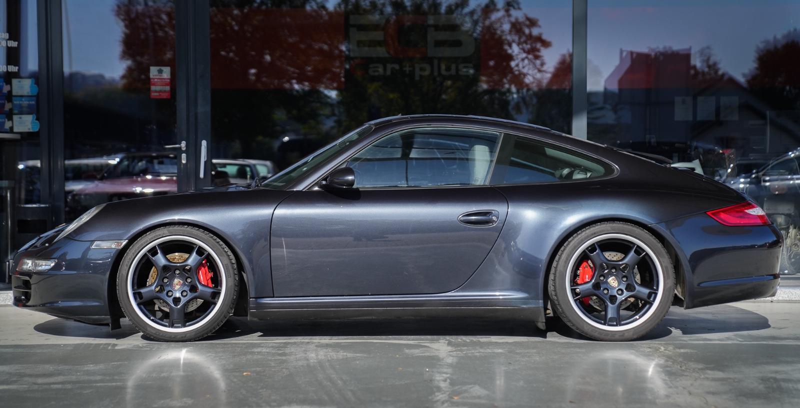 PORSCHE 911 CARRERA 4 S COUPE