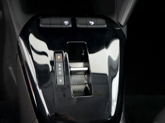 Corsa-e F 50kWH AT+PARKPILOT HI+SITZHEIZUNG+KEYL