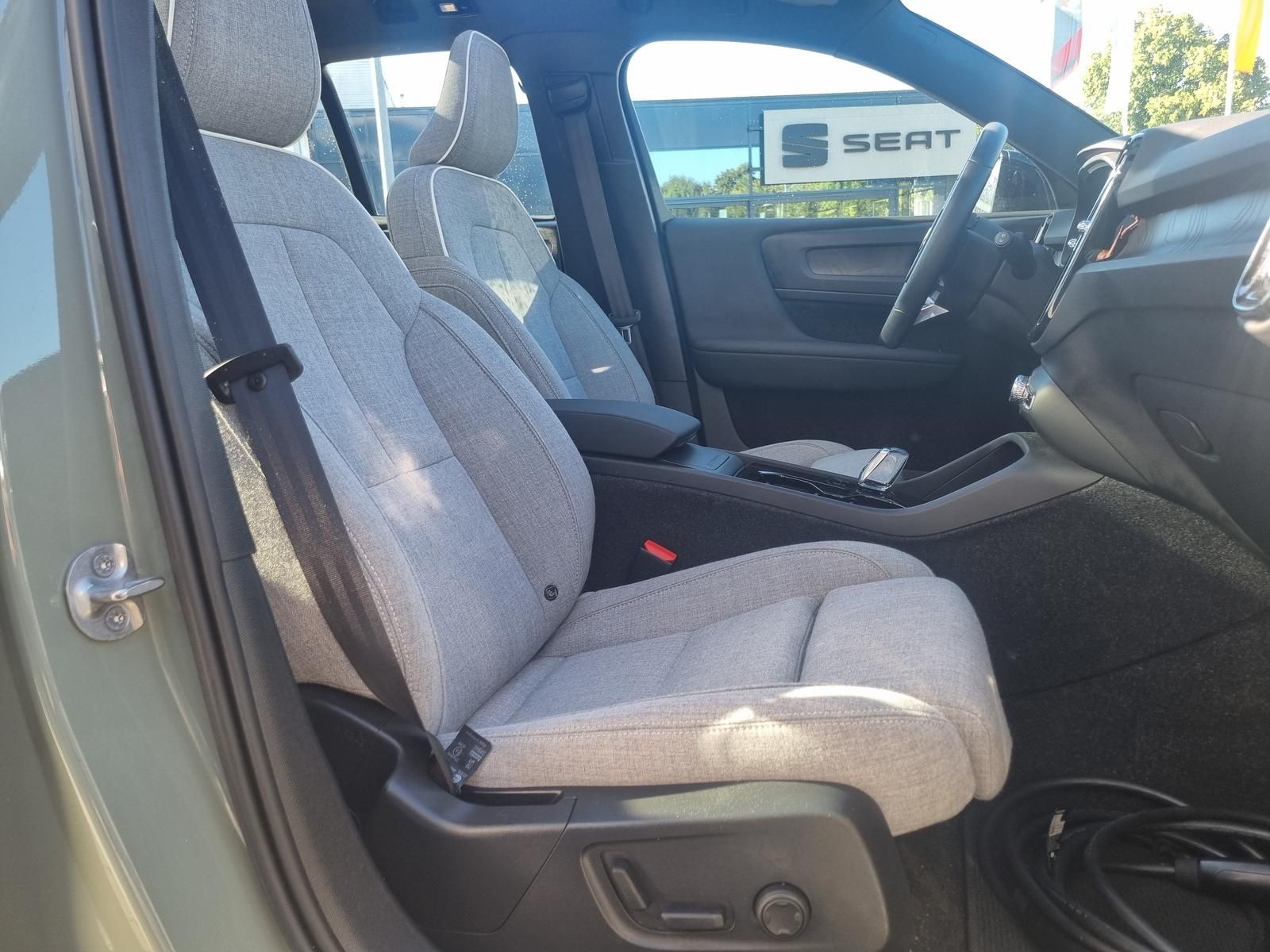 Fahrzeugabbildung Volvo XC40 Recharge Single Ext. Ultimate 'Glasdach'