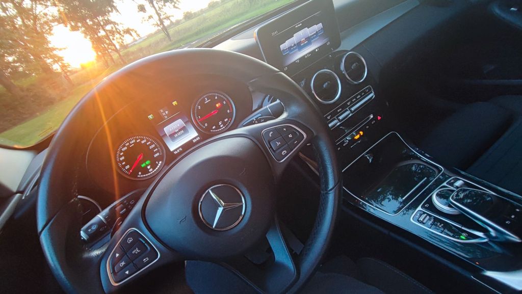 Image of Mercedes-Benz C 200