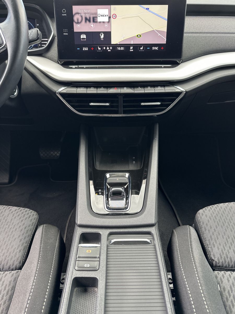 Fahrzeugabbildung SKODA Octavia Combi 2.0 TDI DSG Style NAV+LED+AHK+HUD