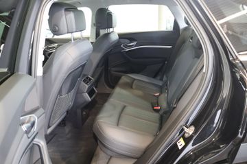 Audi e-tron 55 quattro advanced LUFT+HUD+360°+PANO