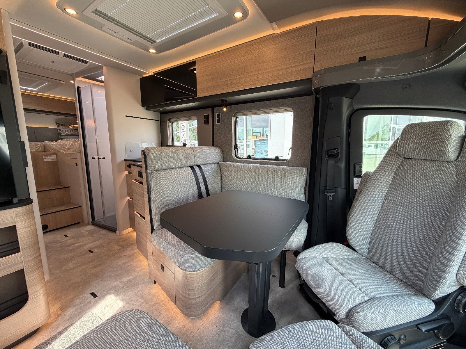 Fahrzeugabbildung HYMER / ERIBA / HYMERCAR B-Klasse MC-T 680 - 12.506€ Sparen!!!