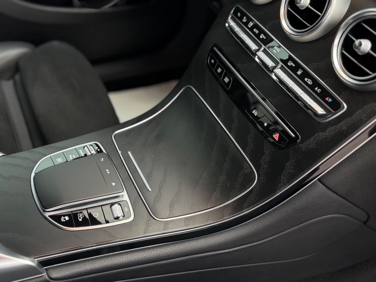 GLC 300 4Matic EQ Autom. LED Leder AMG