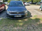 Volkswagen Touran 2.0 TDI SCR DSG Highline Highline - VW Touran Gebrauchtwagen in München