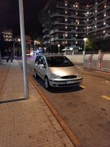 Ford Galaxy 1.9TDI 85 kW Ghia 7-sitzig Ghia - Ford Galaxy: 1.8