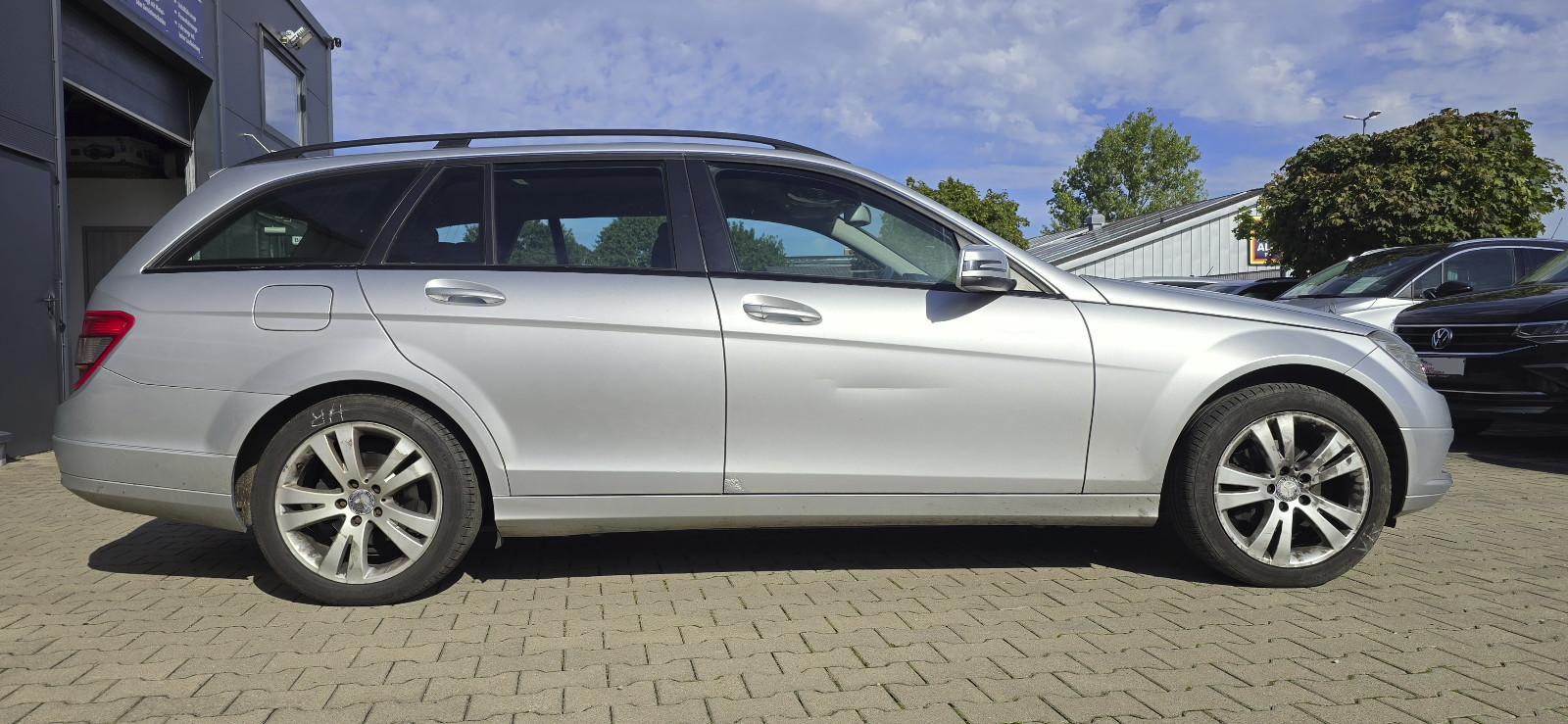 Mercedes-Benz C200 2009 — photo 6