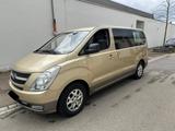 Hyundai H-1 Travel Comfort 8-Sitze Klima Standhzg Euro5 - Hyundai H-1 aus 2014