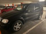 Mercedes-Benz ML 55 AMG Schwarz 3.5t AHK  - gebrauchte Mercedes-Benz ML-Klasse aus dem Jahr 2003